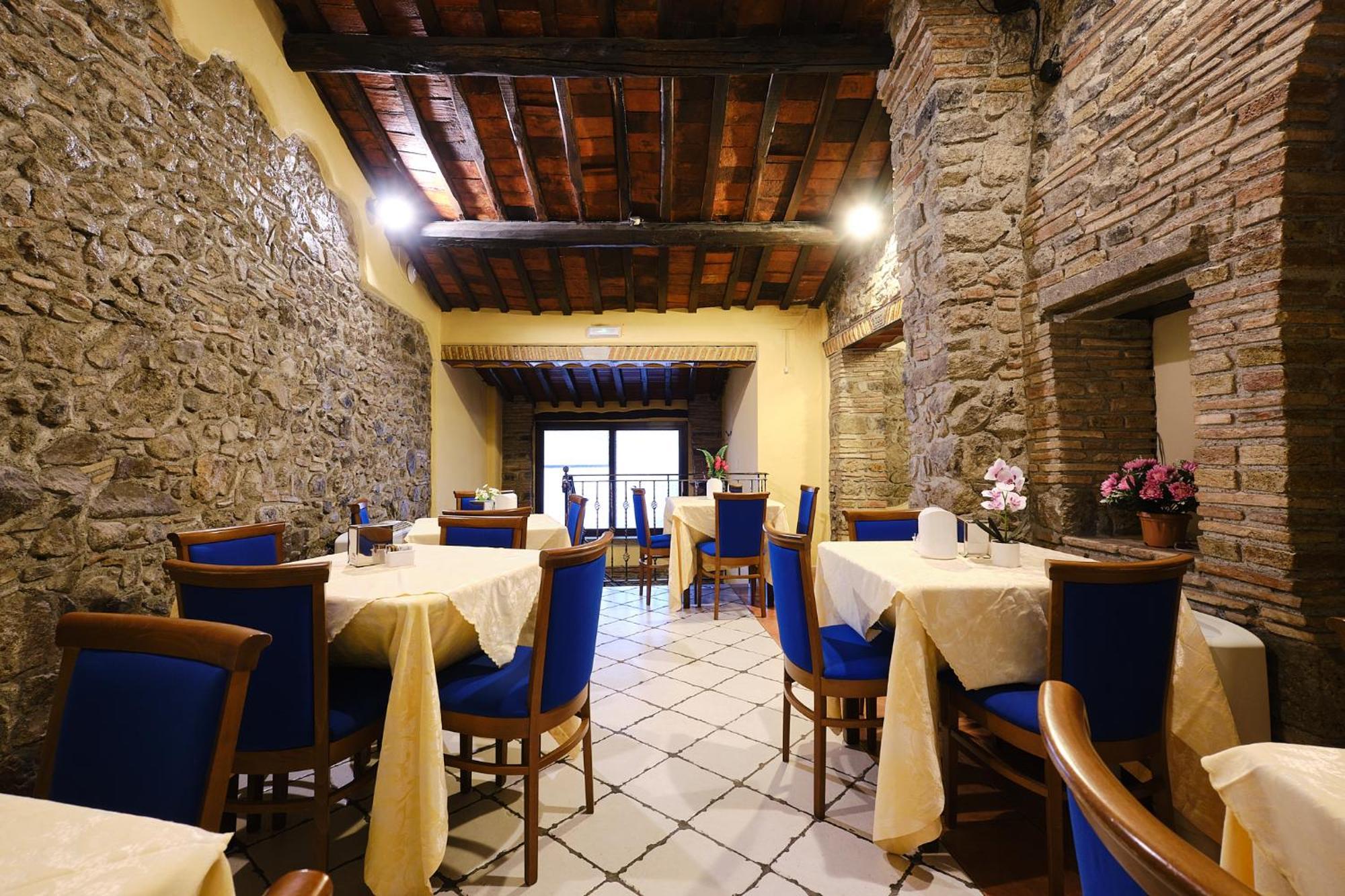 Albergo Della Posta Bracciano  Bagian luar foto