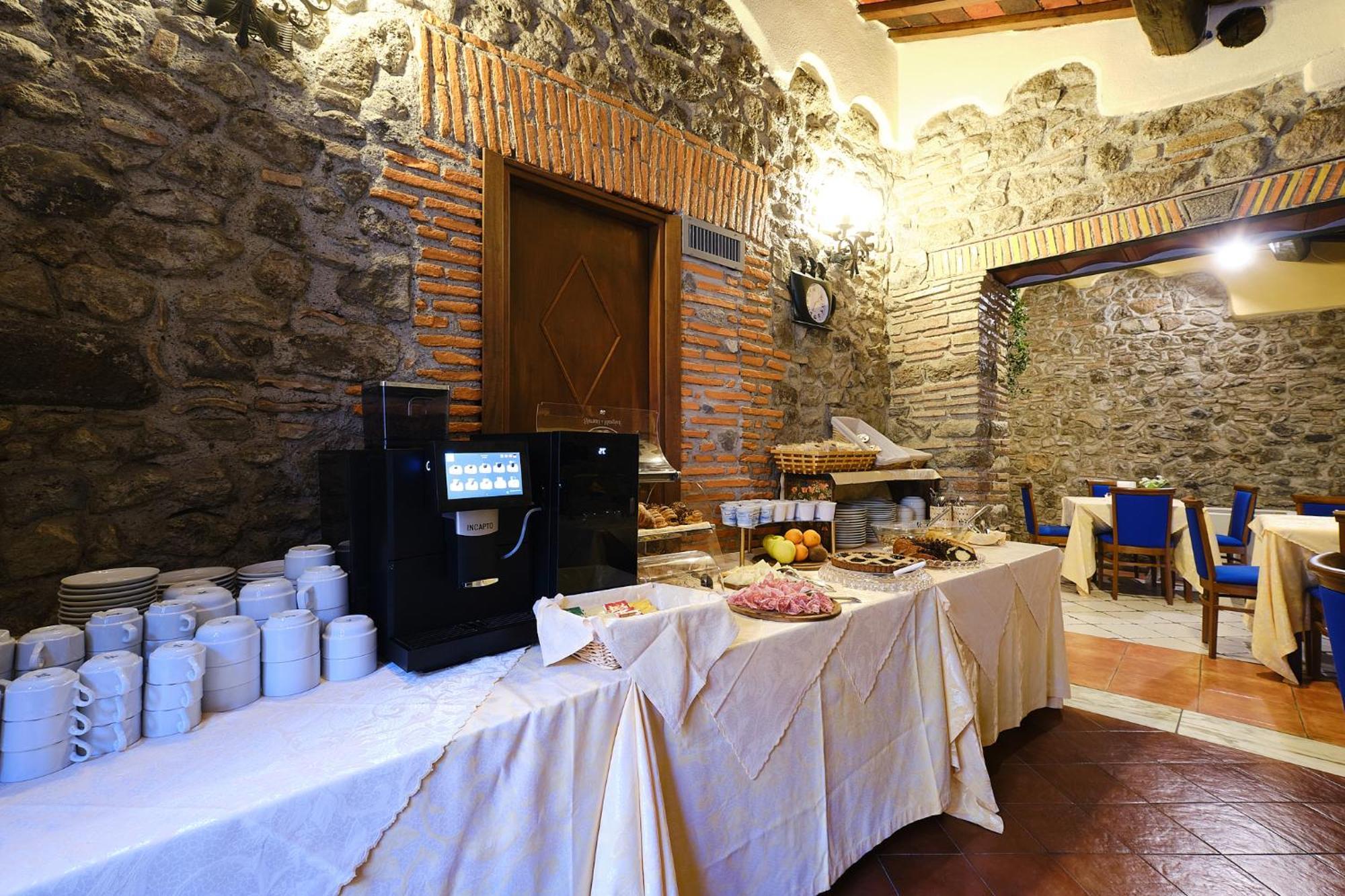 Albergo Della Posta Bracciano  Bagian luar foto